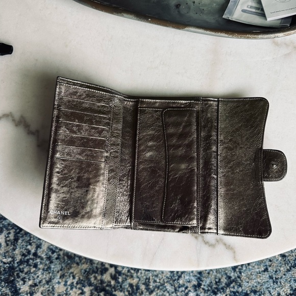 Authentic Chanel Metallic Calfskin Wallet - PRICED to SELL - Picture 9 of 11